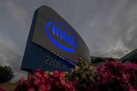 Intel Battles AMD With New Data Center Chips